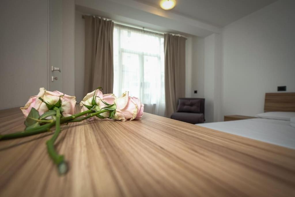 La Casa Di Elena Appartement Bergamo Buitenkant foto